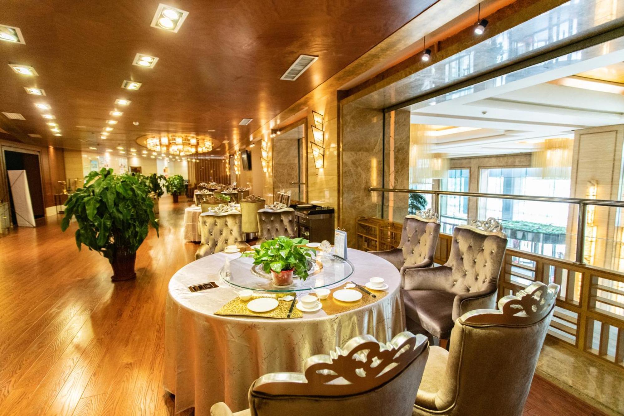 Header Baotou Hotel Buitenkant foto